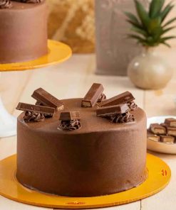 Kitkat Cake - Medium